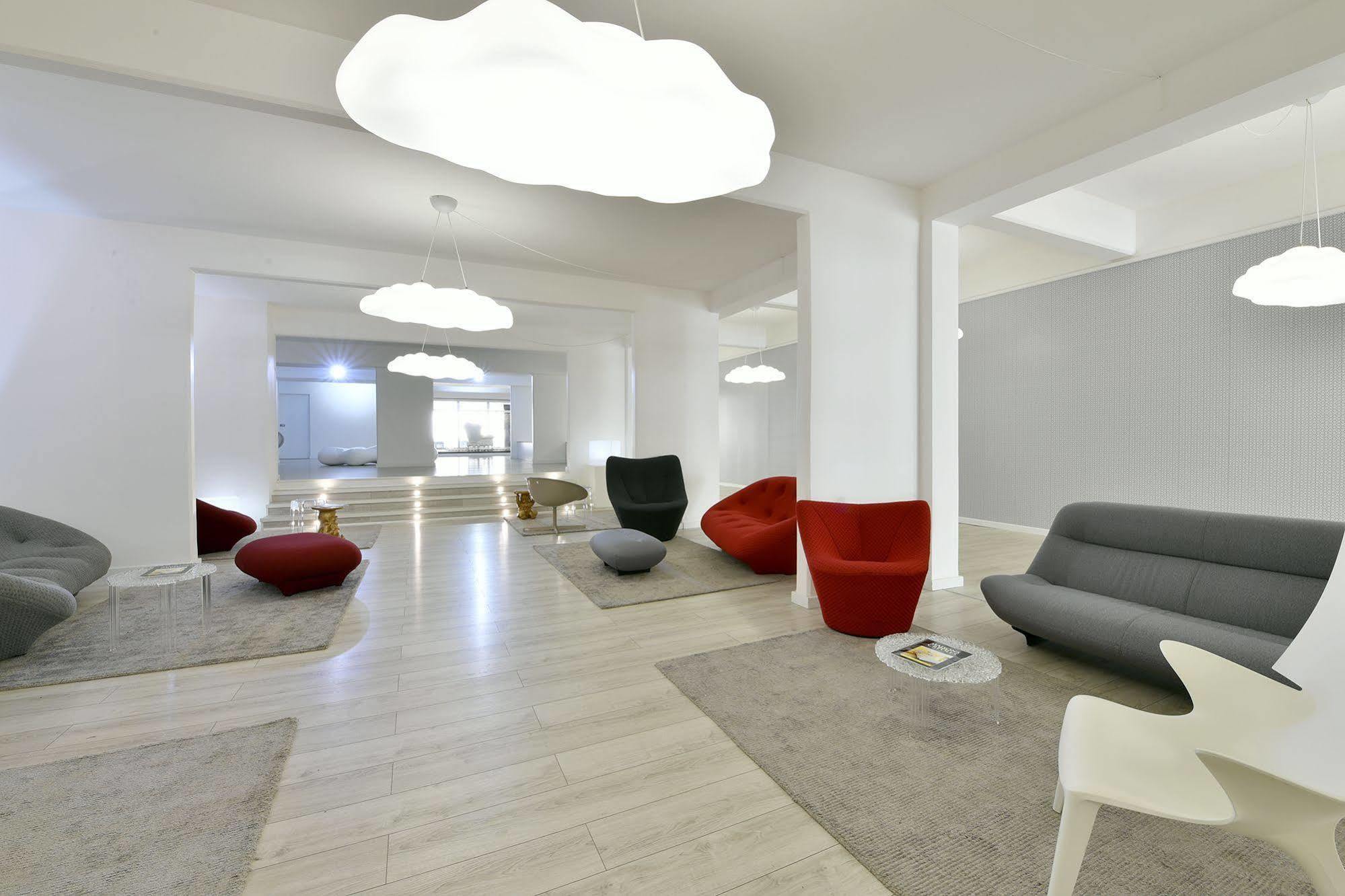 Hotel Le Saint Denis Buitenkant foto