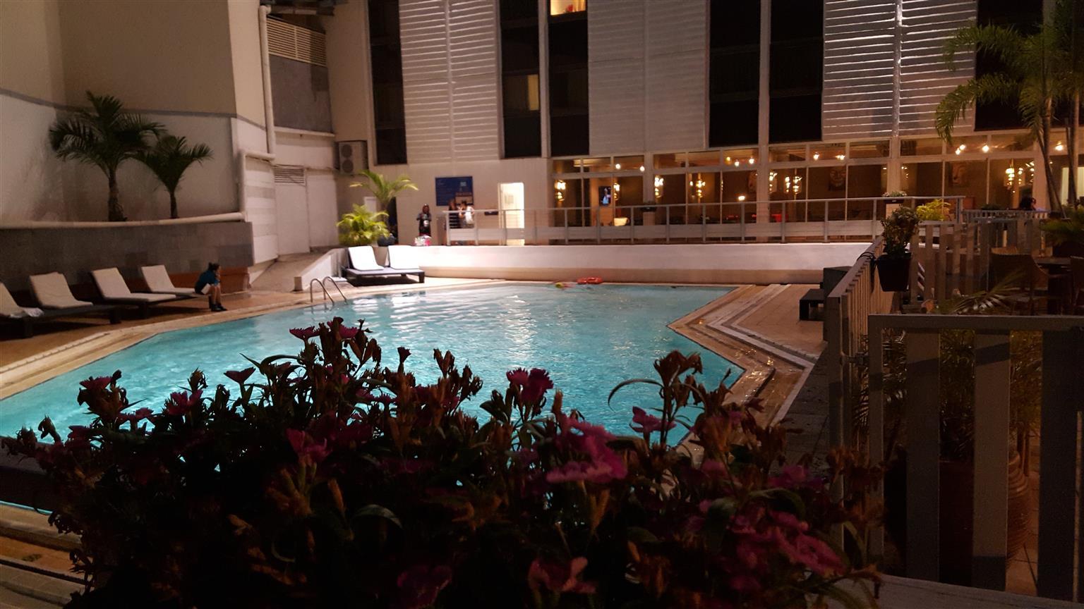 Hotel Le Saint Denis Buitenkant foto