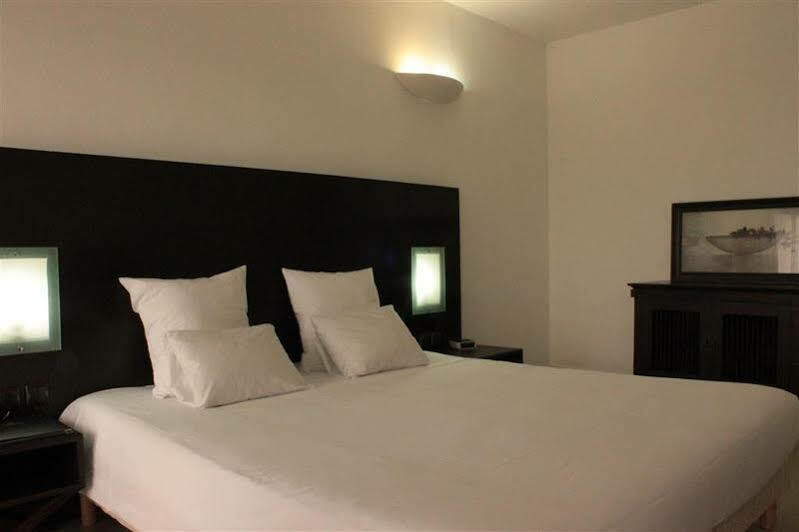 Hotel Le Saint Denis Buitenkant foto